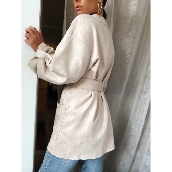 Last 1✨🆕Wona Nude Faux Suede Bell Sleeve Jacket - Picture 6 of 8